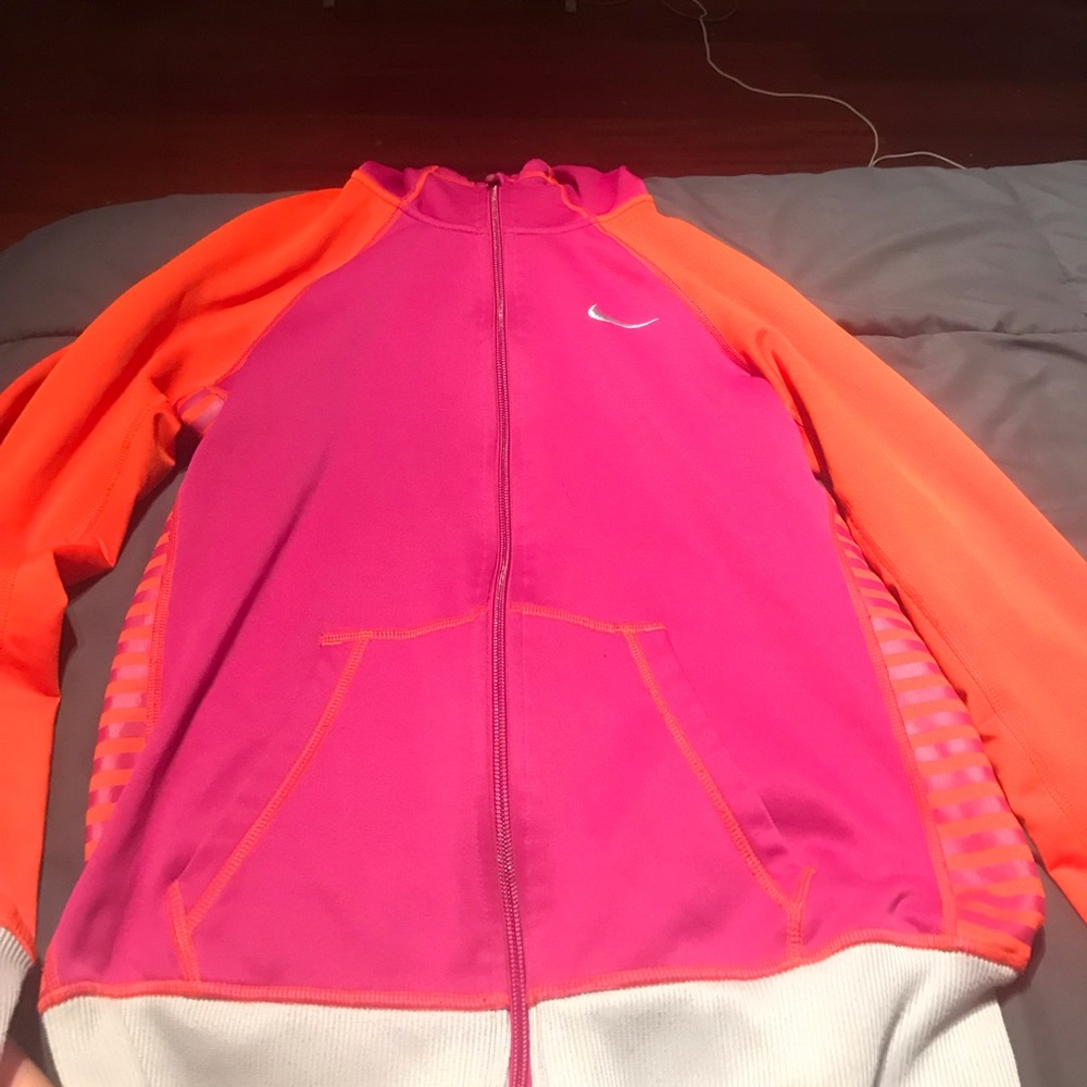 Lightly worn nike jacket